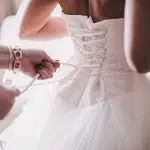 Porter une robe de mariée pour son mariage