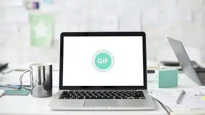 Comment intégrer des GIFs Giphy dans vos campagnes Mailchimp