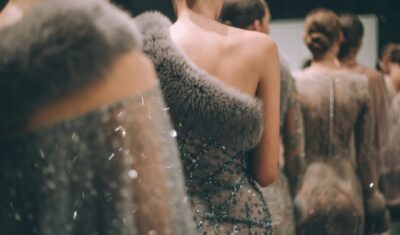 Impact étiquettes tissées personnalisées sur l'image de marque