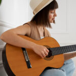 Pourquoi apprendre un instrument de musique enrichit aussi bien l’esprit que le corps ?